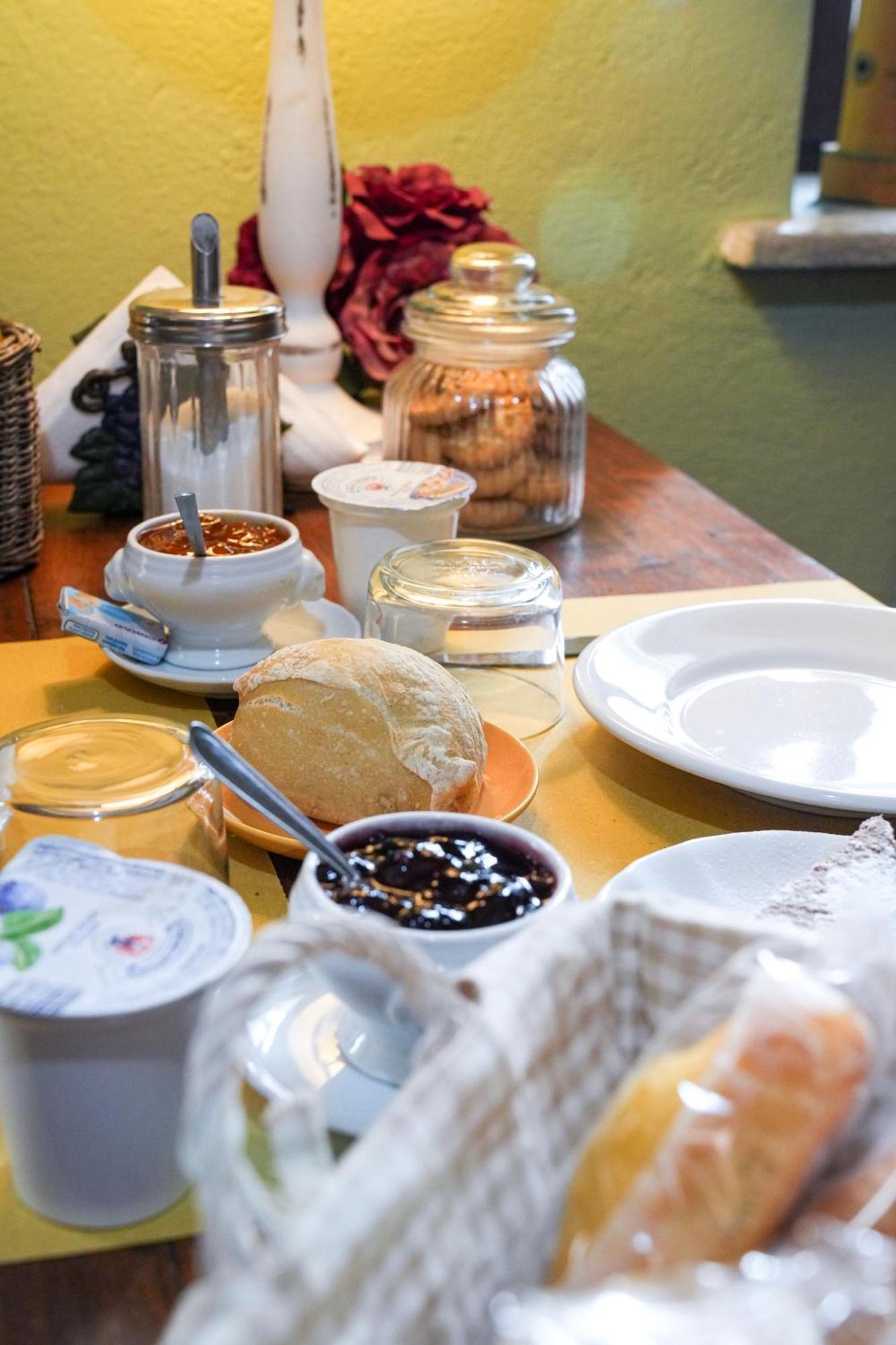Bed and Breakfast La Curandera Rosta Esterno foto